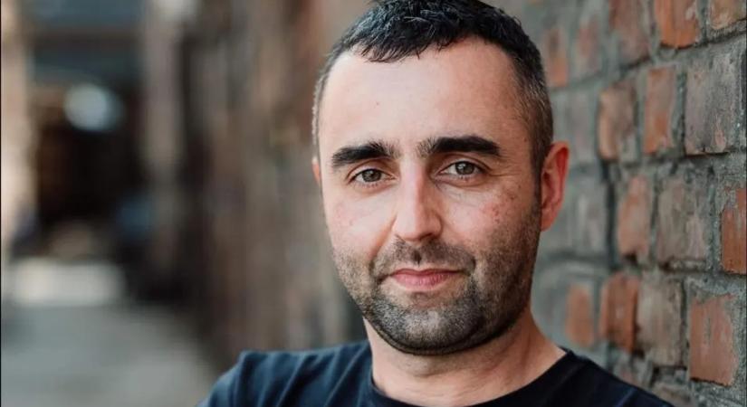 „Csak az útjába kerültem egy őrültnek” – Brutálisan megverték Pető Pétert, a 24.hu főszerkesztőjét