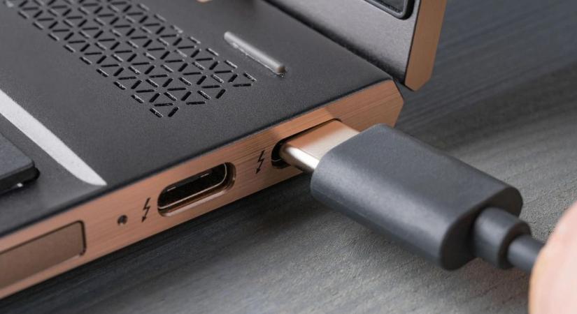 USB-C lett a kötelező: búcsút mondhatsz a régi laptop töltőknek Európában