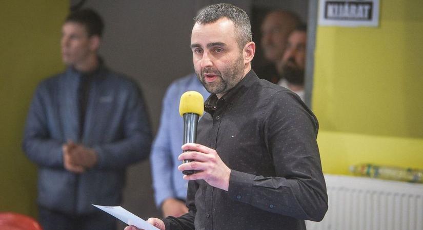 Brutális támadás érte a 24.hu főszerkesztőjét – az arccsontja is eltört