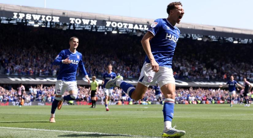 Megvan a második biztos feljutó a Premier League-be, a Wrexham drámai csatában maradt le a rájátszásról