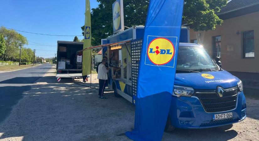 Nyugat-Magyarország kistelepüléseit járja májusban a Lidl mozgóboltja, Csapodon mi is megnéztük magunknak
