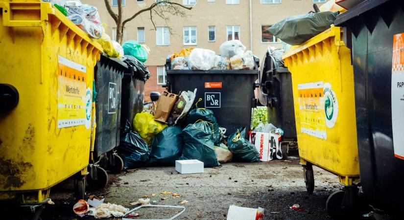 Vészhelyzet az egyik megyében: 65 település maradt szemétszállítás nélkül