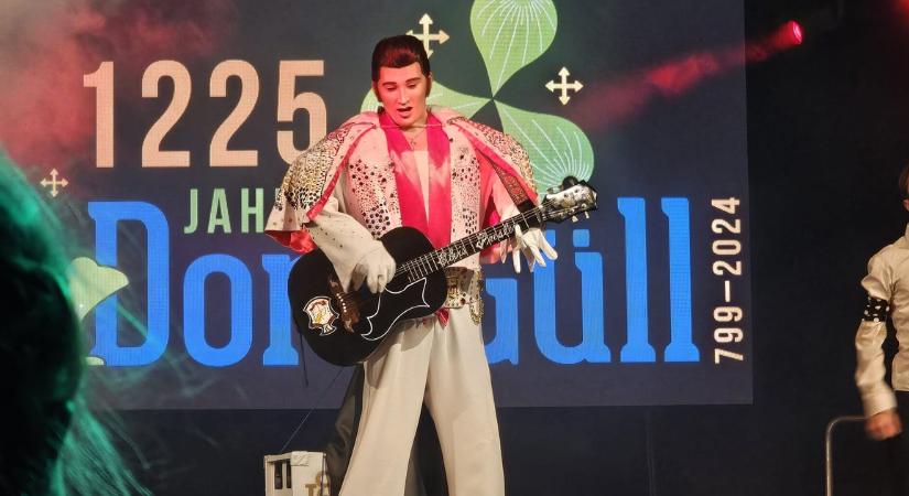 Robotként él tovább Elvis, bár megsértődik, ha ezt elárulják neki