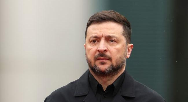 Zelenszkij a közeljövőben találkozik Robert Ficóval