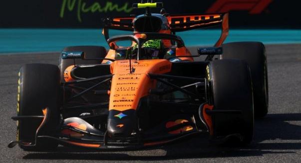 Norris nyerte a miami sprintet Piastri előtt