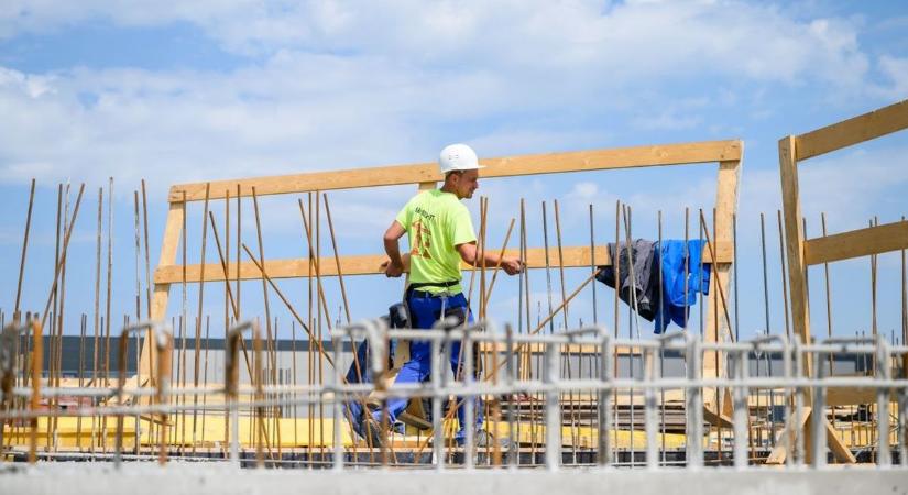 A magyar munkaerőpiaci teljesítménye kimagasló volt az elmúlt 15 évben