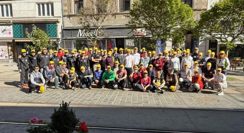 Folyatódott Miskolc belvárosának újraszínezése - videóval