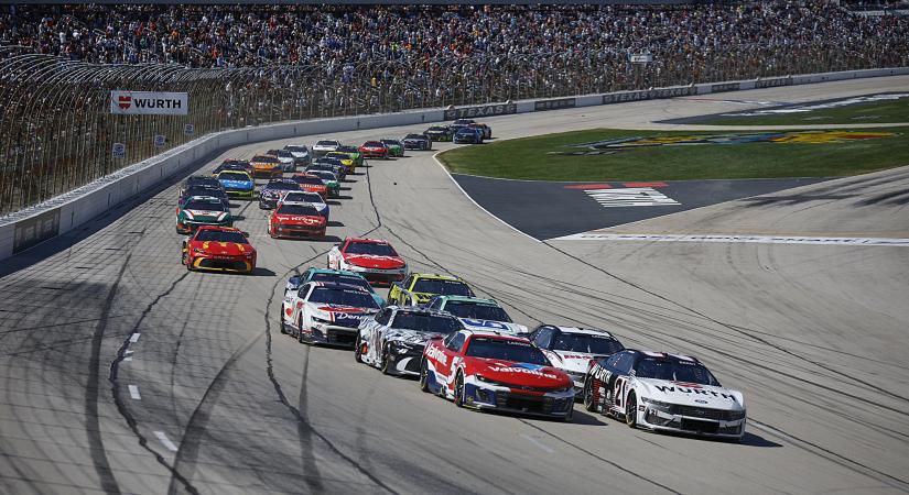 Megváltozik a tömegvonzás a NASCAR hétvégi futamán? – Holdkóros teóriát terjesztenek Noah Gragsonék