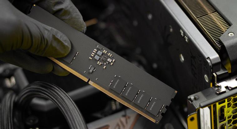 A Microsoft szerint a 16 giga RAM csak az alap és már 32 gigát ajánl a játékhoz