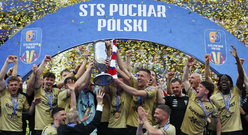 A Górnik Zabrze 54 év után újra elhódította a Lengyel Kupa trófeáját