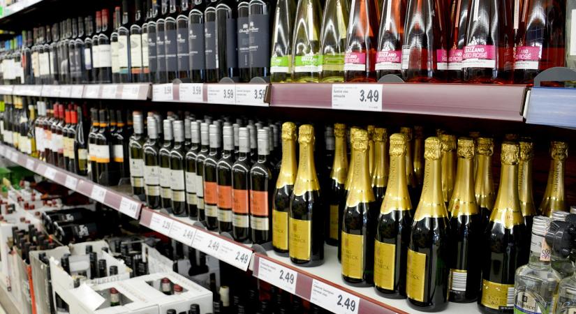 Finnyásabbak lettek a fiatalabb generációk, nem isznak meg akármit