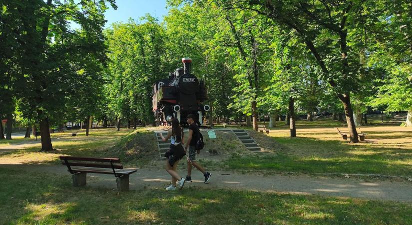 Rég várt fejlesztések Baja központjában, megújulhat a közkedvelt park