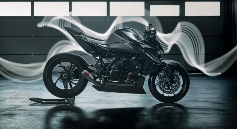 Itt az első pályára kihegyezett KTM Duke