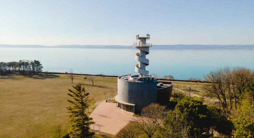 Fedezze fel a Balaton kevésbé ismert arcát – titkos bicikliutak, tanösvények és kilátók a magyar tengernél