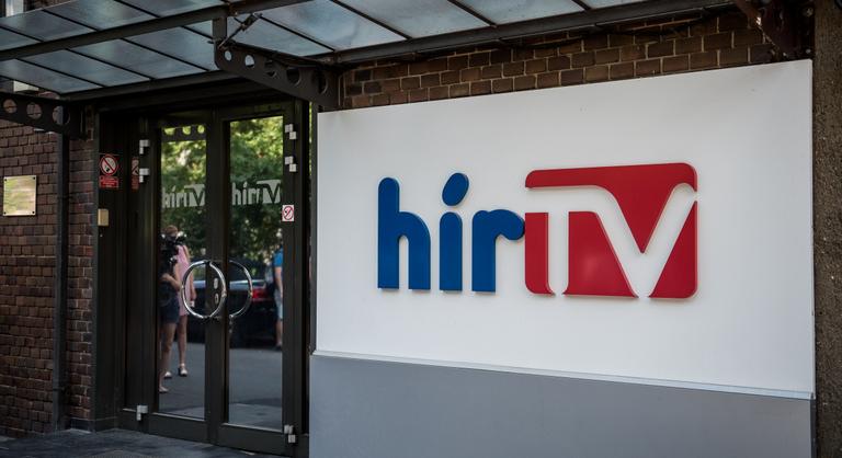 Állítólagos köpés miatt indított nyomozást a rendőrség a HírTV női műsorvezetője ellen