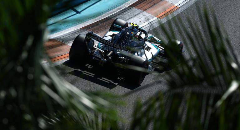 Kimi Antonelli rajtol az élről a Miami Nagydíjon, viharveszély miatt órákkal módosult a rajt