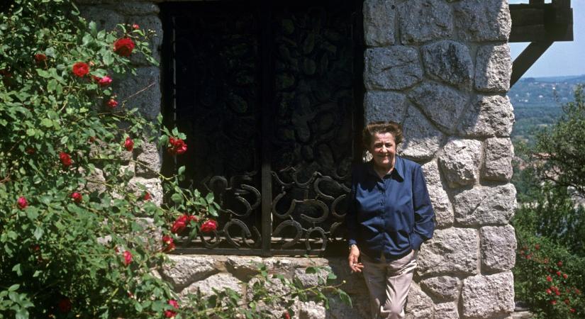 Élet költözik Gobbi Hilda visegrádi villájába, most körbenézhet benne - A legenda szobájában minden úgy van, ahogyan hagyta a halála előtt - videó