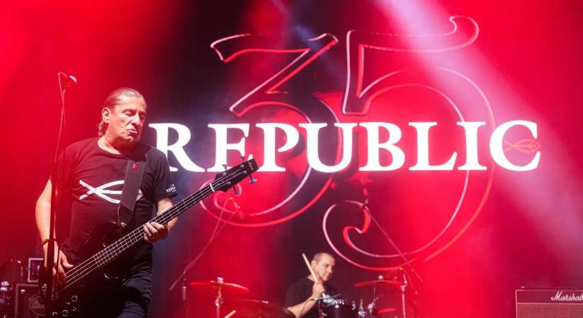 Retró kvíz: csak az igazi rajongók emlékeznek a Republic legnagyobb slágereinek dalszövegeire