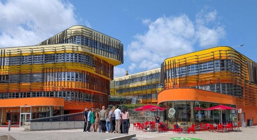 Botrány Ausztriában: a Bécsi Egyetem visszavonta a neves matematikusnak ítélt díjat