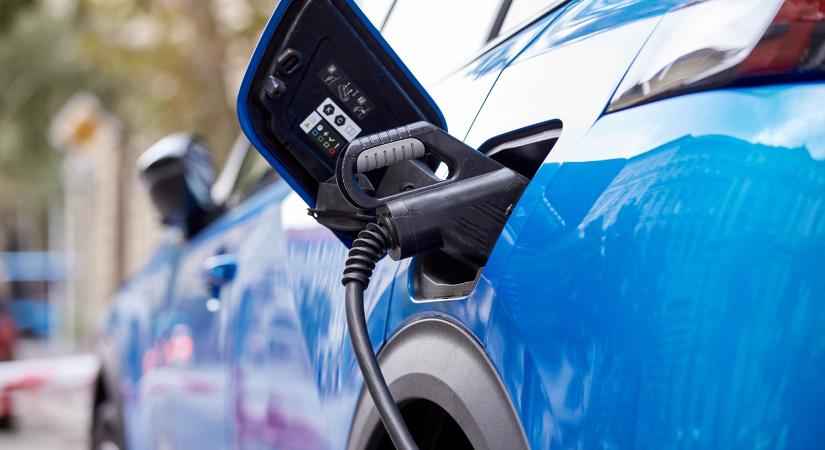 Fordulópont előtt áll az elektromos autózás Magyarországon