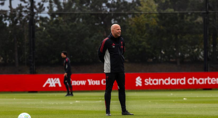 Arne Slot: „Carrick irányítása alatt különösen erős csapattá vált a Manchester United!”