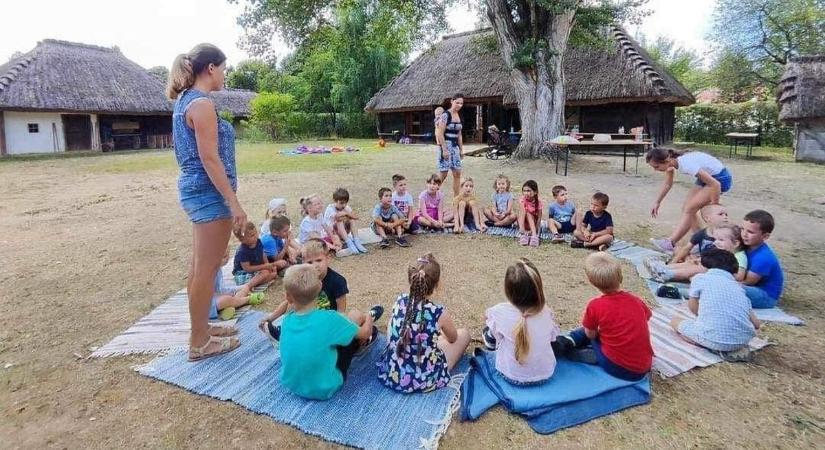 Nyári tábor árak: luxus lett a gyerekfelügyelet vagy megéri a befektetés?