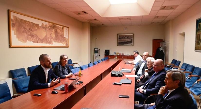 „Oktatási bástyává” emelik Szolnokot: Budapestről is csábítanák a diákokat a Tisza-partra