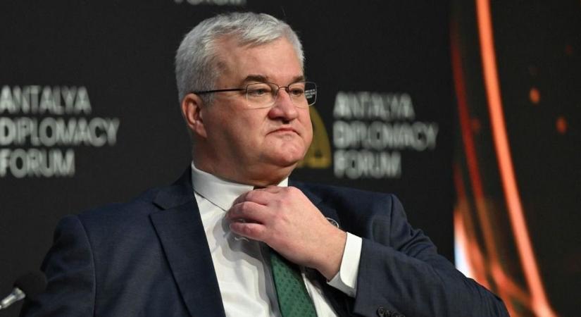Kijev válaszra vár: Még nincs időpont az új magyar kormánnyal való találkozóra