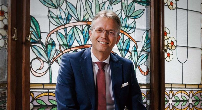 Az NKA szakmai kollégiumainak eddigi munkája is le lett öntve egy stráfkocsi szarral