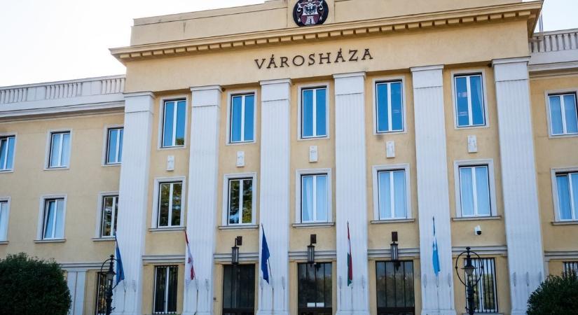 Addig ütötte, míg eszméletlen nem lett, majd kirabolta