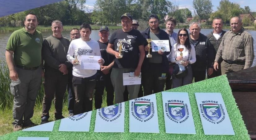 Emlékezetes horgászversenyt tartottak Tiszacsegén! Több száz halat fogtak a versenyzők