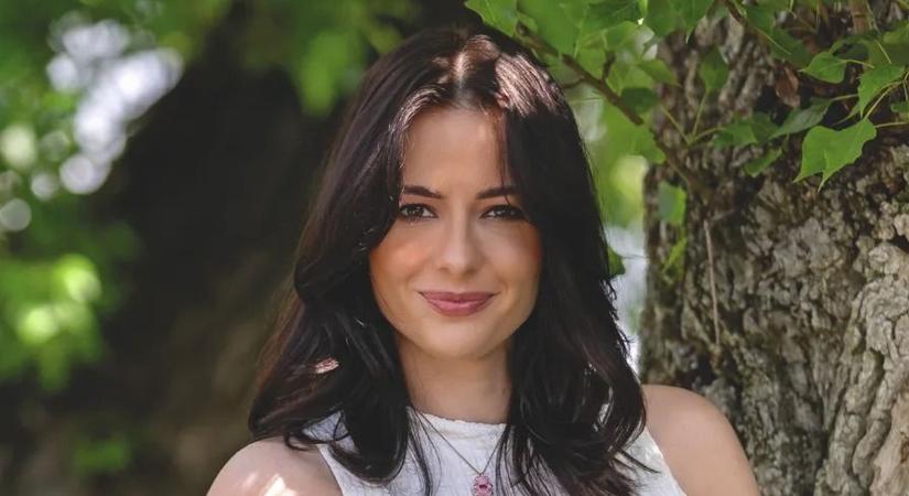 Lola friss fotón mutatta meg tündéri kislányát