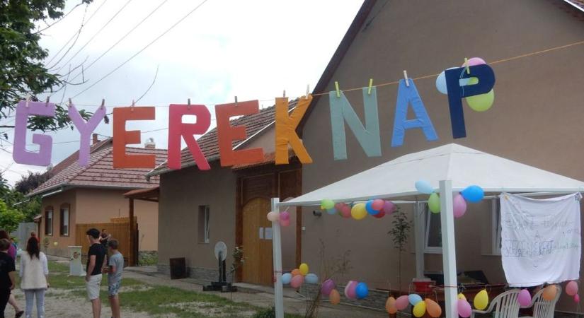 A kisteleki jótündér most is készen áll: gyereknapot szervez Jakab Rozália