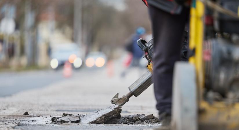 Győr nem érintett az “azbesztügyben” – Pintér Bence reagált a szombathelyi kijelentésre