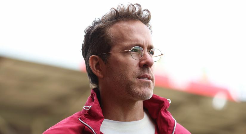 Az utolsó fordulóban csúszott el a Wrexham újabb feljutása, Ryan Reynolds így is elképesztően büszke