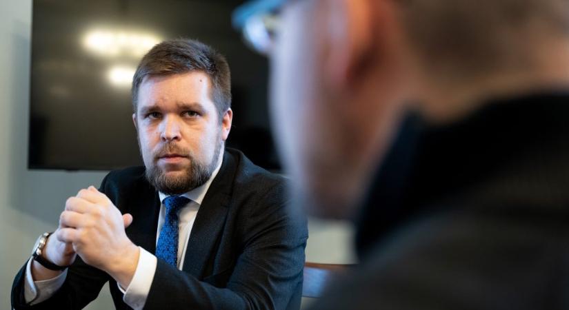 Azbesztszennyezés: a győri Útkezelő tájékoztatta Pintér Bence polgármestert