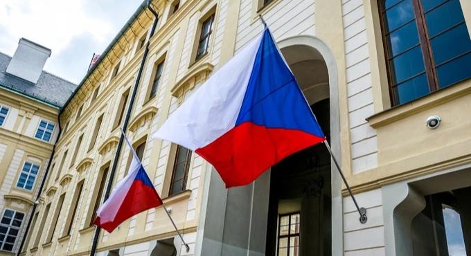 A cseh miniszterelnök Jerevánban tervez találkozni Zelenszkijjel, nem utazik Ukrajnába