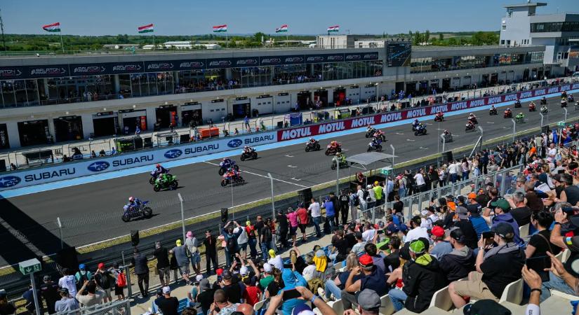 Superbike-vb: Bulega triplázott a Balton Park Circuiten