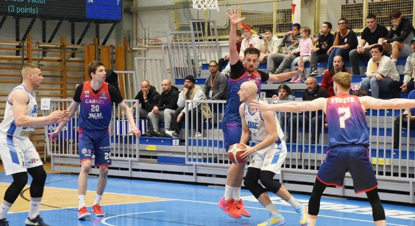Elveszítette pályaelőnyét a jászberényi kosárcsapat