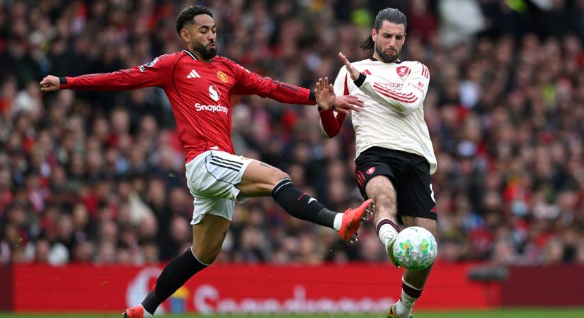 Szoboszlai Dominik szépített, nem sokkal később kiegyenlített a Liverpool a Manchester United otthonában
