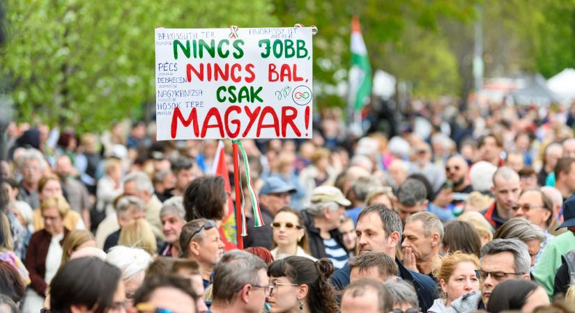 Túl jobb- és baloldalon – A politikai oldalak nem tűntek el, a valóság alakult át