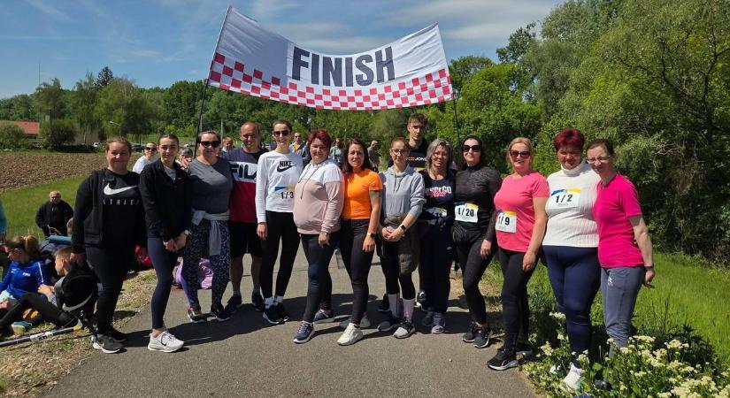Sikeresen szerepelt a Református Házi Segítségnyújtó Szolgálat az első tiszacsegei félmaratonon