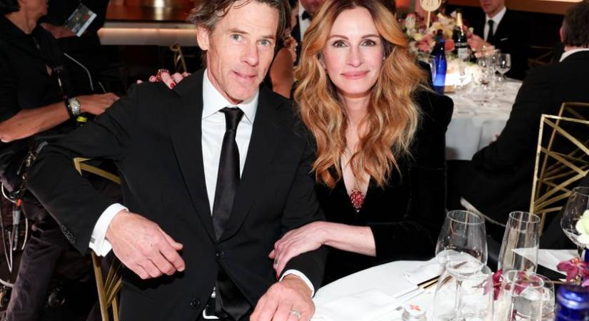 Julia Roberts és férje 23 éve házasok: 4 sztárpár, akik miatt még hiszünk a szerelemben