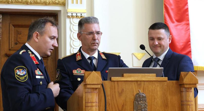 Lakás- és szabadtéri tüzek, viharok, balesetek: mérlegen a vármegyei katasztrófavédelem tavalyi éve