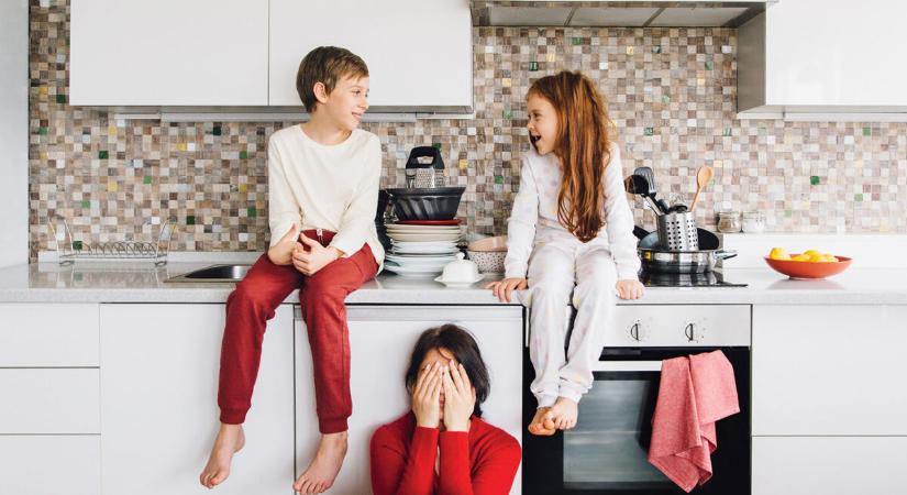 24 órás szolgálat helyett – A mentális fáradtság női arca
