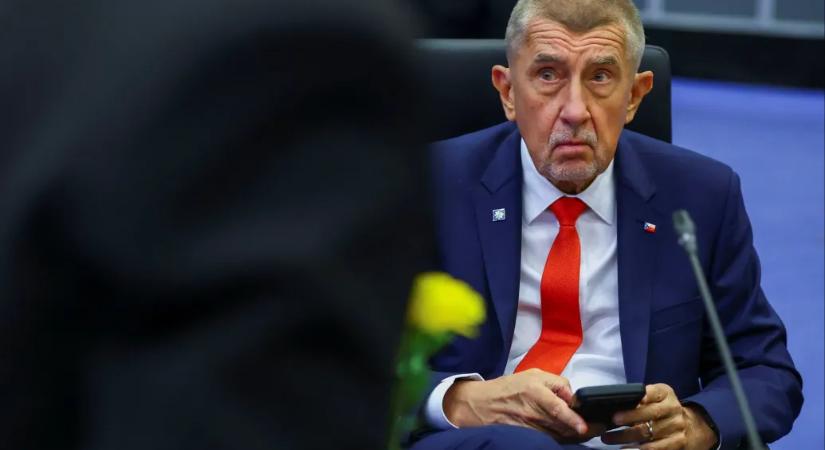 Zelenszkijjel tárgyalt Andrej Babiš, szerinte a Türk Tanács és Erdoğan segíthet elhozni a békét