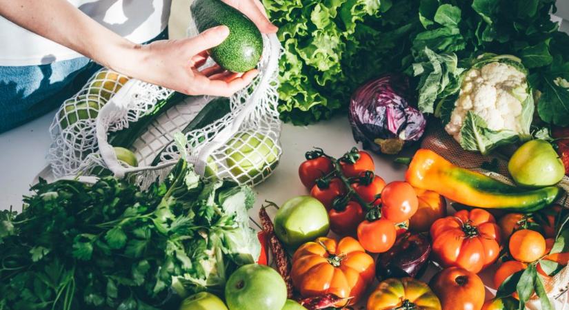 A héjában van a vitamin? – Ezeket a zöldségeket és gyümölcsöket ne hámozd meg
