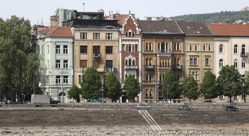 Bepréselve a városba: ez a legkeskenyebb ház Budapesten - fotó
