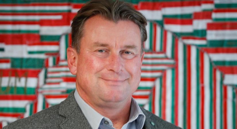 V. Németh Zsolt táskahordozója által vezetett alapítvány 50 millió forintot, Balázsy Péter egyesülete 10 millió forintot kapott közpénz támogatáskét az NKA-tól