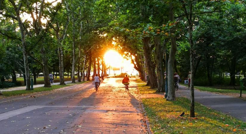 Szikrázó napsütéssel indul a reggel és 28 fokig melegszik a levegő ma Szegeden